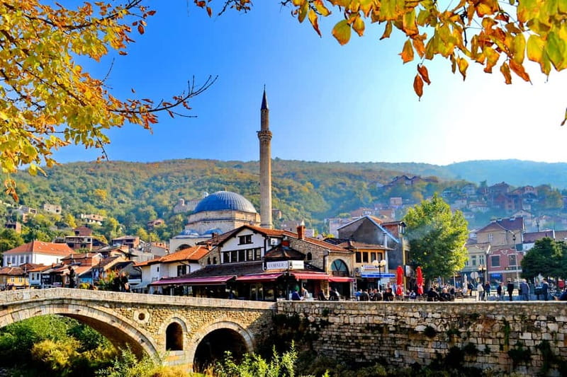 Historic Prizren: Where Every Corner Tells a Story - Getting started at Hotel Theranda, then straight to Shadervan Square